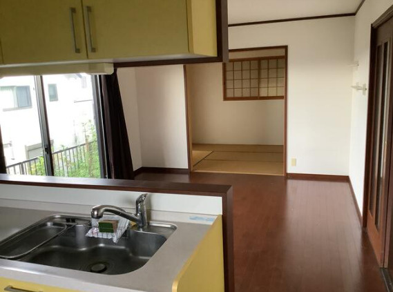 知多郡阿久比町大字白沢字東石根　中古戸建のキッチン