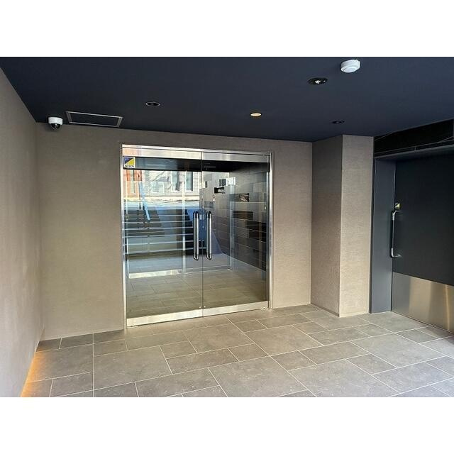 La Perla 桜新町のエントランス