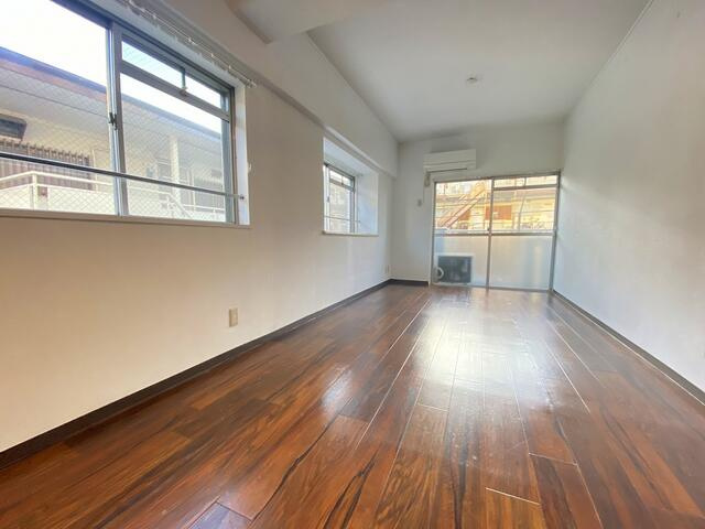 フォーレストマンションの居間・リビング