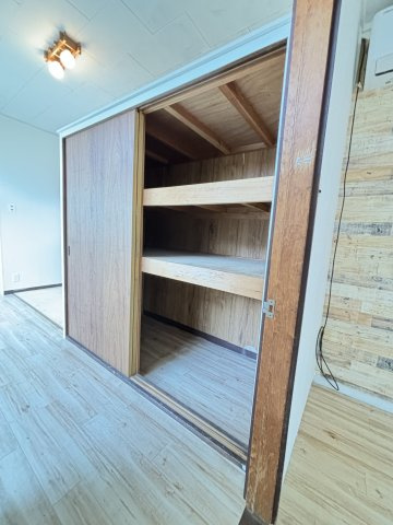 天神町K貸家の収納