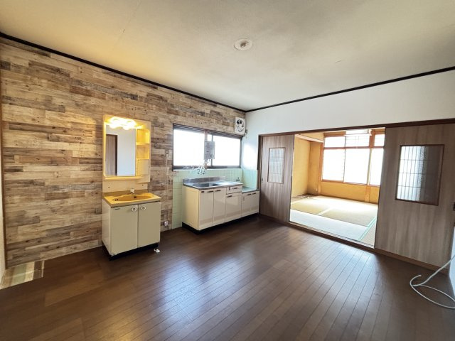 天神町K貸家の居間・リビング|2Fリビング