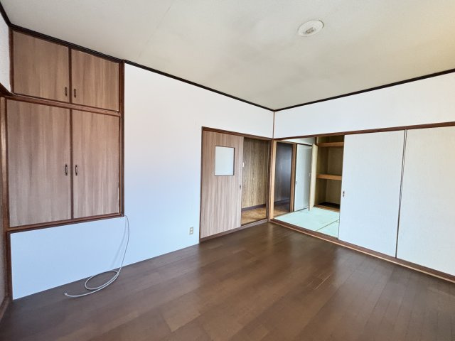 天神町K貸家の居間・リビング|2Fリビング