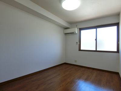 【洋室】 | シャンツェB棟