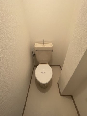 【トイレ】 | 長井ハイツ淡路 | コンパクトで使いやすいトイレです