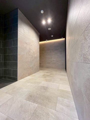 ModernPalazzo天神東NEUROのロビー
