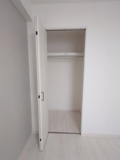 【収納】 | エル・スタージュ | 洋室2　クローゼット