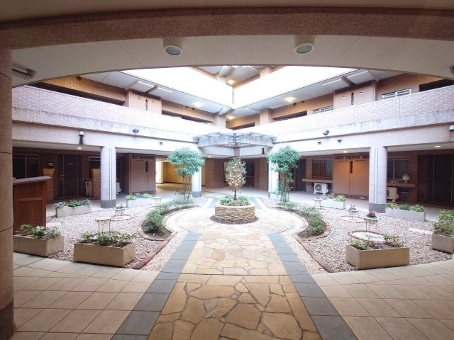 エル・スタージュ