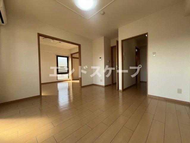 グランドレジデンスの居間・リビング|高崎、前橋のお部屋探しはエンドスケープまで！お客様の理想お聞かせ下さい♪