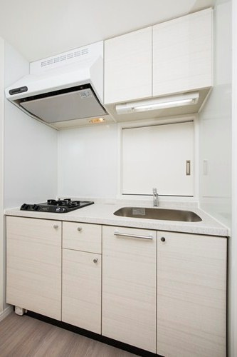 エンクレスト天神AVANTのキッチン|コンパクトなキッチンで掃除もラクラク