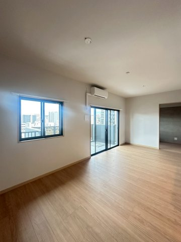 MODERN PALAZZO 博多デュオグランデWestの居間・リビング