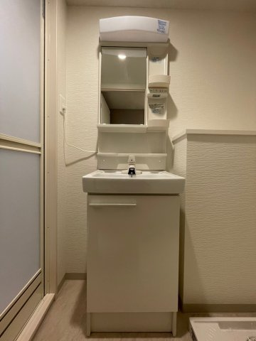 MODERN PALAZZO天神南Ⅱ の独立洗面台