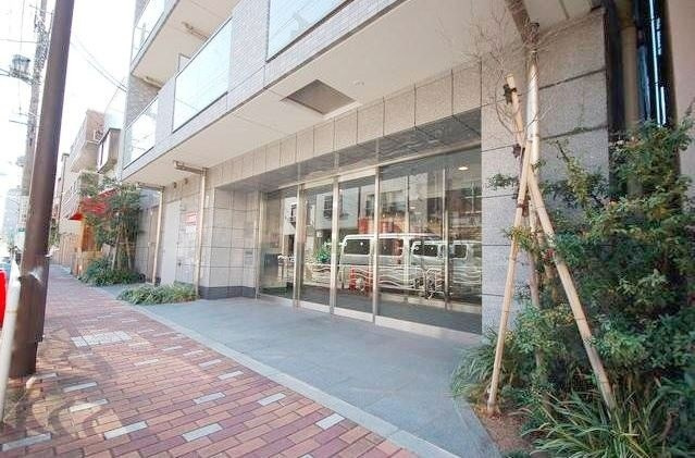 ライツェント石島のロビー