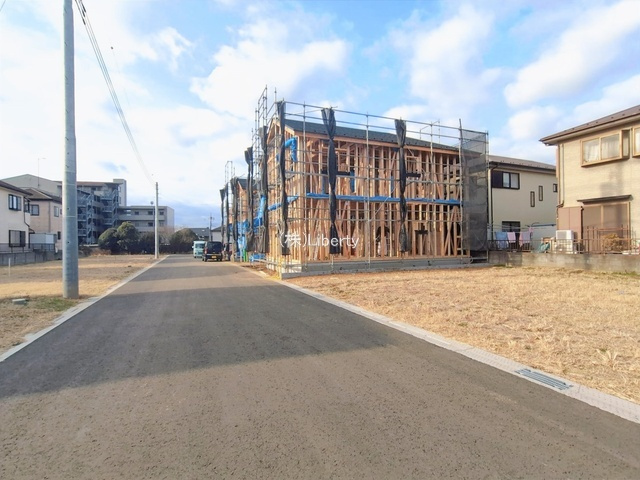 取手市戸頭17期　新築戸建　2号棟の前面道路含む現地写真