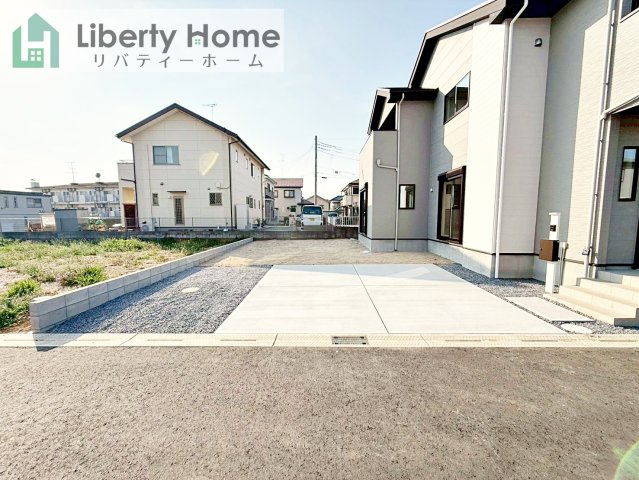 取手市戸頭17期　新築戸建　2号棟の駐車場