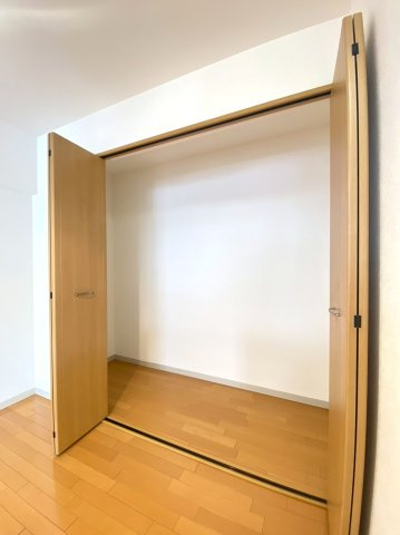 南16条ビルの収納