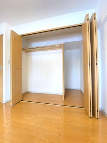 南16条ビルの収納