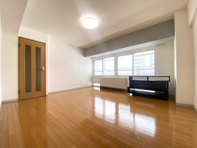 南16条ビルの居間・リビング