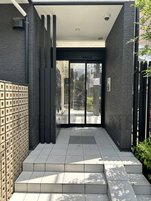 【エントランス】 | WELL SQUARE大森西