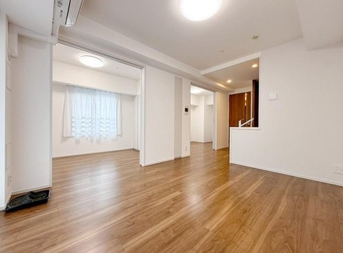 【居間・リビング】