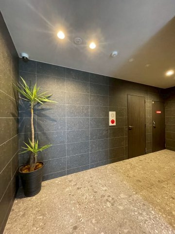 Modern palazzo博多駅南5丁目のエントランス