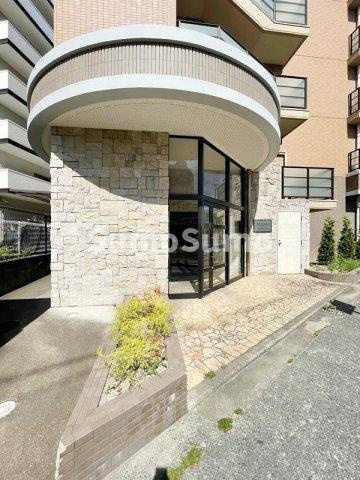 MAISON博多駅南のエントランス