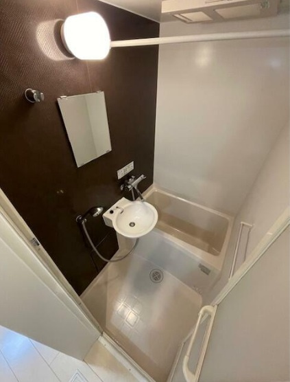 Glanz西ヶ原の浴室