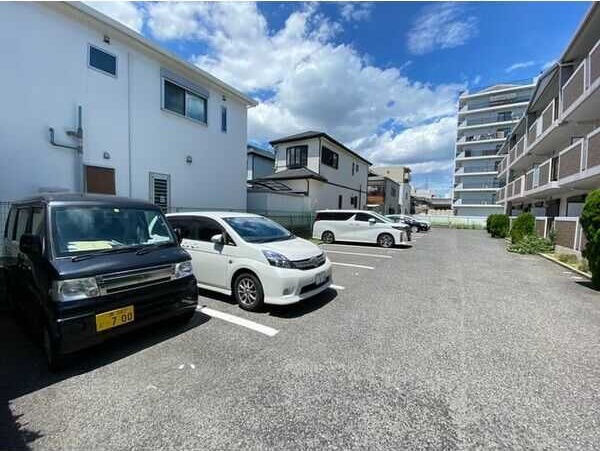 【駐車場】 | メゾン・プルミエ