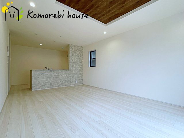 北本市西高尾　新築一戸建て　リーブルガーデン　01の居間・リビング|26.5.30　撮影済み