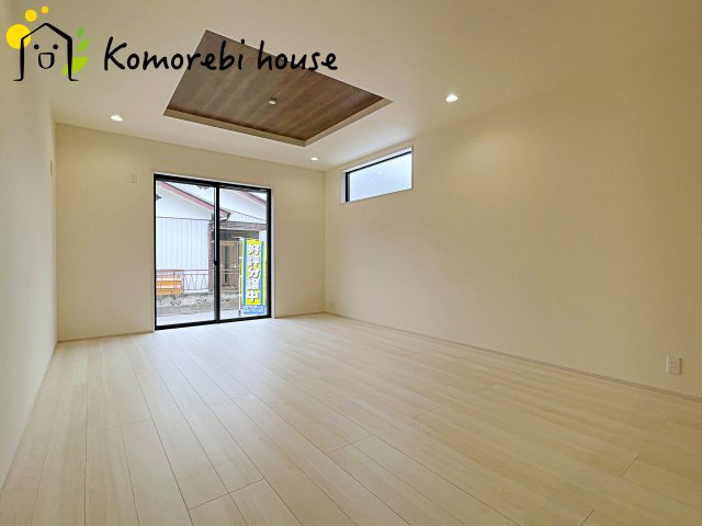 北本市西高尾　新築一戸建て　リーブルガーデン　01の居間・リビング|26.5.30　撮影済み