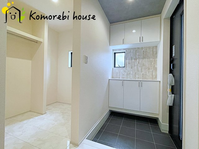 北本市西高尾　新築一戸建て　リーブルガーデン　01の玄関|26.5.30　撮影済み
