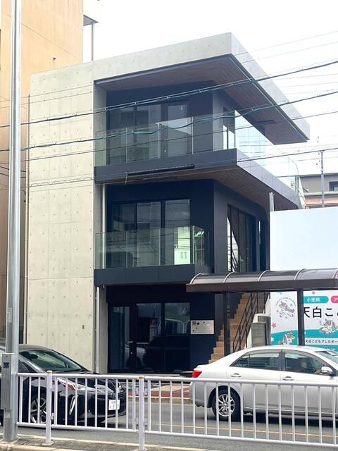 ＦＩＶＥ　ＳＴＡＲ　ＢＩＬＬの外観
