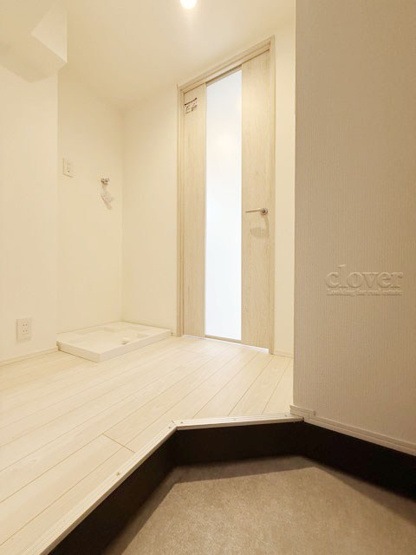 【玄関】 | パラシオン笹塚 | 玄関の様子です。ナチュラル系の色合いを重視した内装のイメージをご確認ください。お部屋の第一印象やイメージを決定づける空間です。～即日のご見学可能～　お問合せはお気軽にどうぞ。