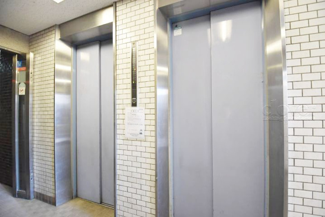 【設備】 | パラシオン笹塚 | 複数のエレベーターが皆さんの昇降を手助けしてくれます。朝の出勤通勤ラッシュ時には複数あるありがたみを感じられます。～即日のご見学可能～　お問合せはお気軽にどうぞ。
