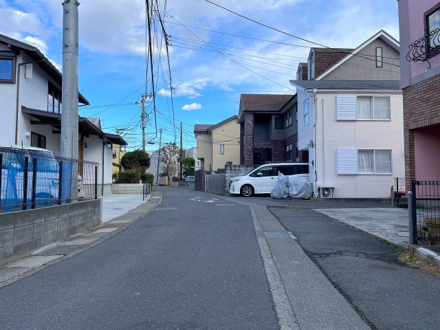【周辺】 | □■寒川町岡田 中古戸建■□ | 徒歩10分圏内にスーパー、ドラッグストア、100円ショップ等があり暮らし便利な住環境