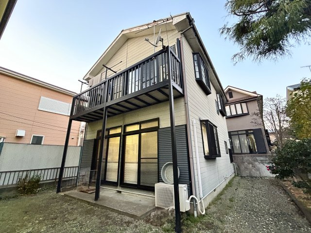 【外観】 | □■寒川町岡田 中古戸建■□ | 南側の外観写真。広々としたお庭付きの戸建住宅です！