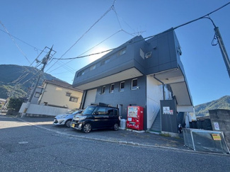 【外観】 | 安佐北区亀山【駅徒歩1分♪】【3階建て・店舗・共同住宅】