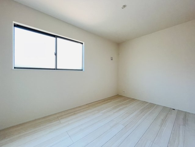 知多郡阿久比町草木東郷24番地『仲介手数料無料』新築戸建ての洋室