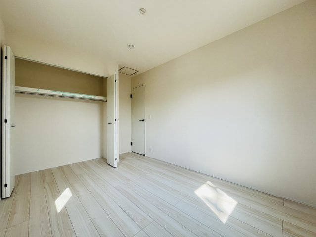 知多郡阿久比町草木東郷24番地『仲介手数料無料』新築戸建ての洋室