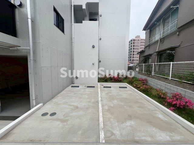 Reframe 5 池尻大橋の駐車場|駐車場です