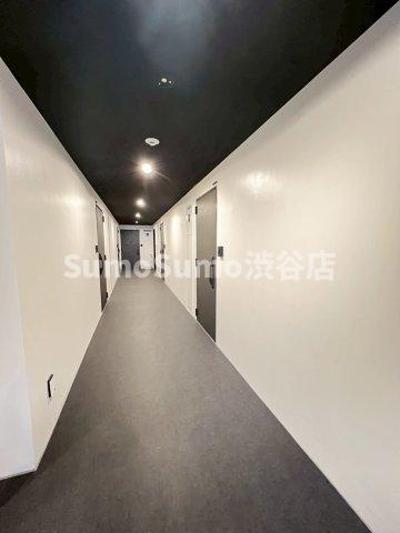 Reframe 5 池尻大橋のロビー|建物の内部です