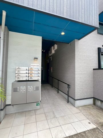 PHOENIX薬院のエントランス