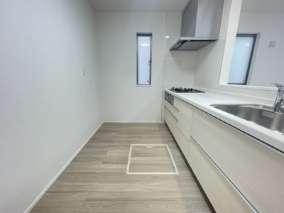 【キッチン】 | 沖縄市知花（全3棟）A号棟 | A号棟　使いやすいシステムキッチン♪