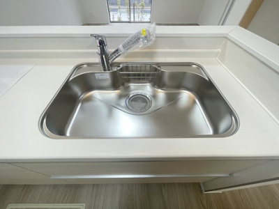 【キッチン】 | 沖縄市知花（全3棟）A号棟 | A号棟　浄水器付き♪