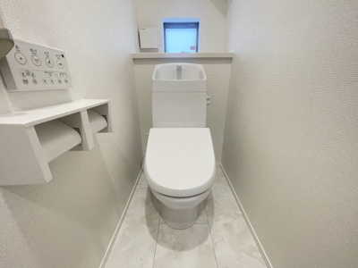 【トイレ】 | 沖縄市知花（全3棟）A号棟 | A号棟　温水洗浄便座♪