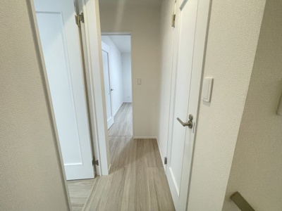 【内装】 | 沖縄市知花（全3棟）A号棟 | A号棟　2階ホール♪