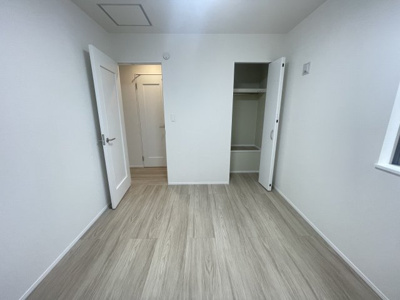 【洋室】 | 沖縄市知花（全3棟）A号棟 | A号棟　洋室5.25帖＋CL付き♪