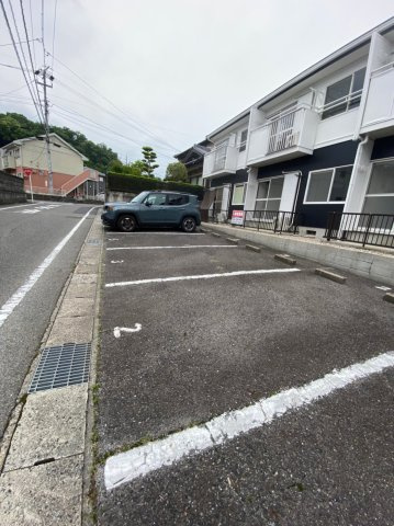 スギサン梅坪Ⅱの駐車場