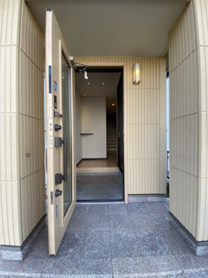 【エントランス】 | 築港一戸建
