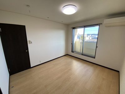 【寝室】 | 築港一戸建