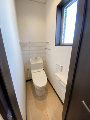 【トイレ】 | 築港一戸建 | 2Fトイレ
